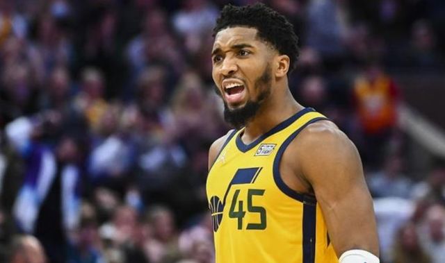 球迷们将拭 球迷们将拭